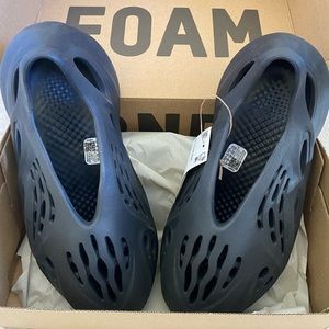 COPY - The adidas Yeezy Foam RNR Onyx